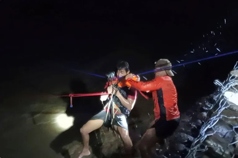 Thiệt hại do siêu bão gây mất điện diện rộng